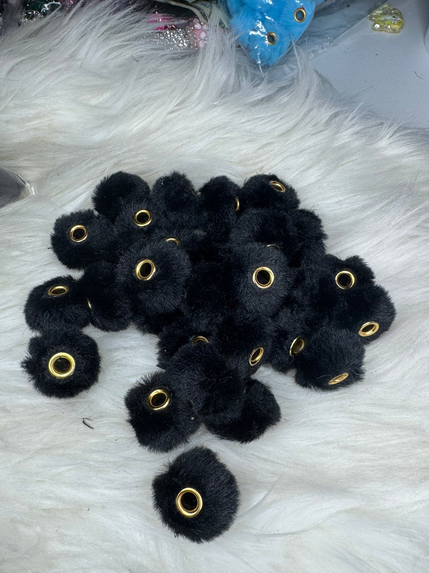 Fluffy spacers