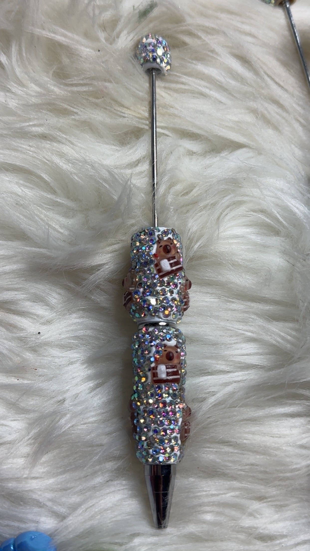 Capy bara pen